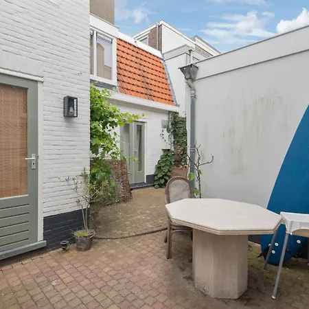 Casa Aan Zee *